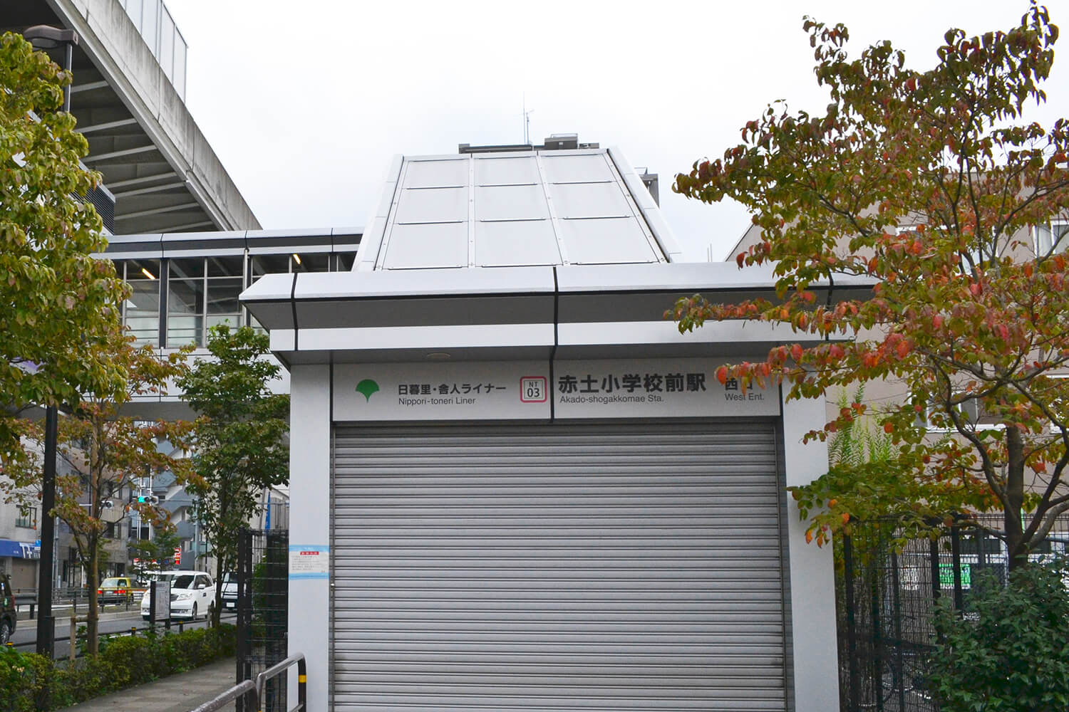 赤土小学校前のトランクルーム